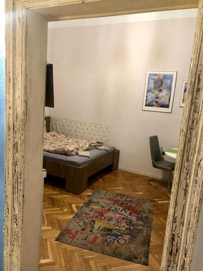 Jewelry Box In Central * Будапешт