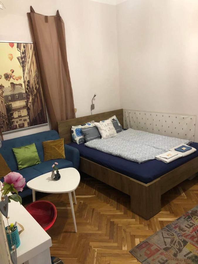 Jewelry Box In Central Апартаменты